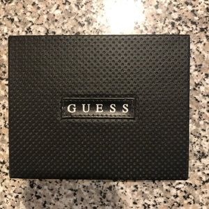 **SOLD** Guess Wallet